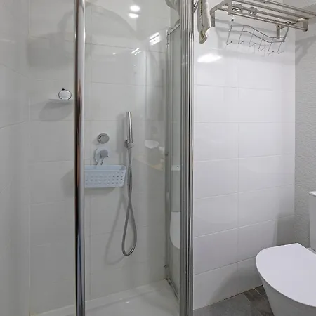 Flh Spacious With Balcony * Porto