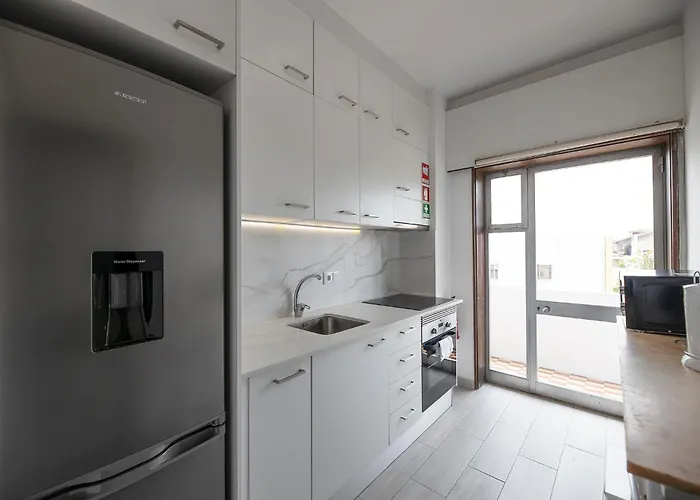 Flh Spacious With Balcony Lejlighed