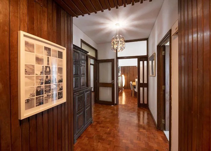 Appartamento Flh Spacious With Balcony Oporto