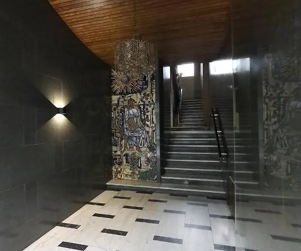 Flh Spacious With Balcony